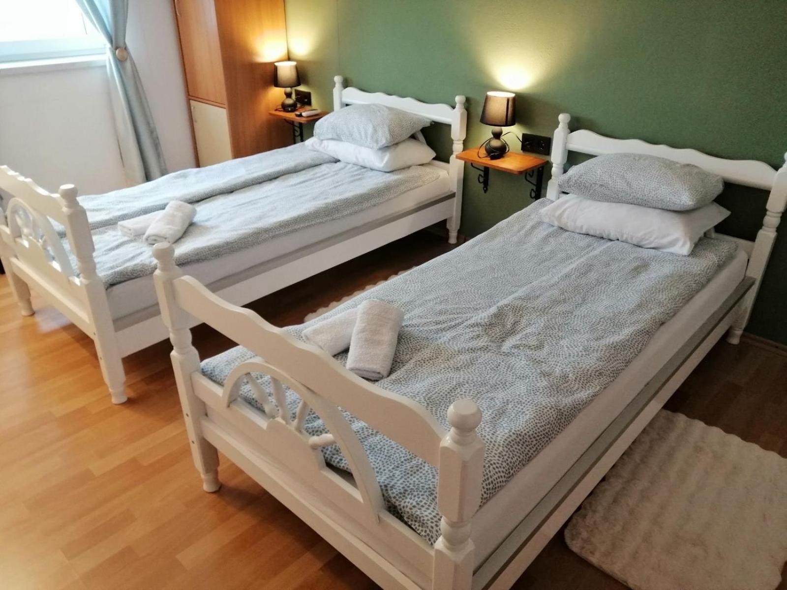 Sobe Kod Bolnice Paprikovac